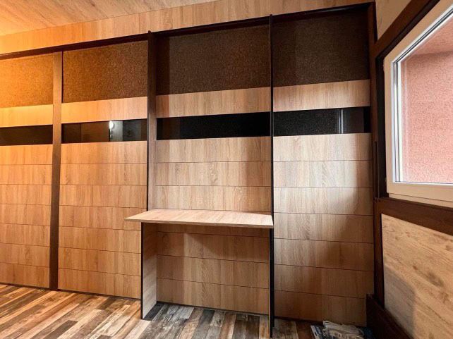 Garsonieră Minimalistă Modernă