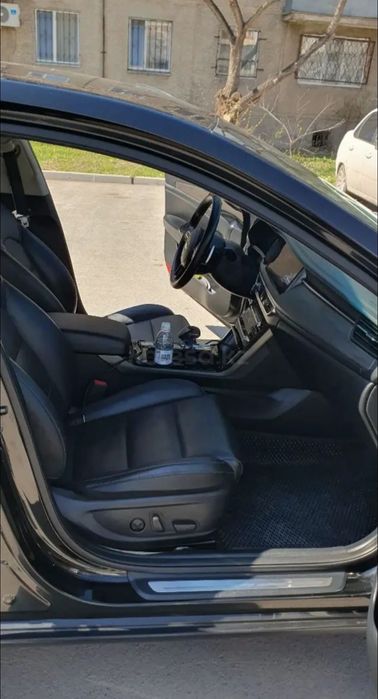 Продам в родном окрасе Kia K7