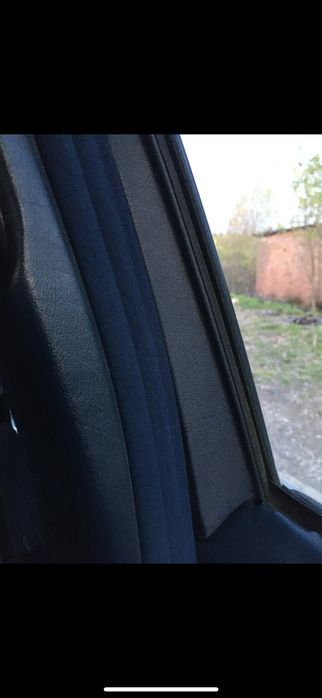 Уплотнители дверных проемов Mercedes w124