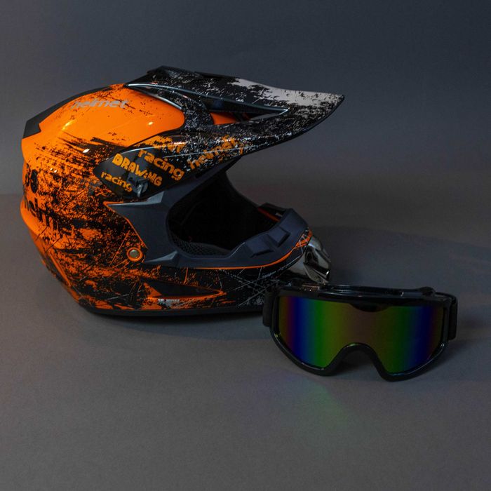 Каска с очила за ел. тротинетка , велосипед , мотокрос