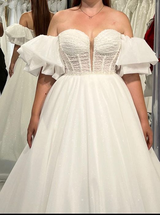 Булчинска рокля в отлично състояние