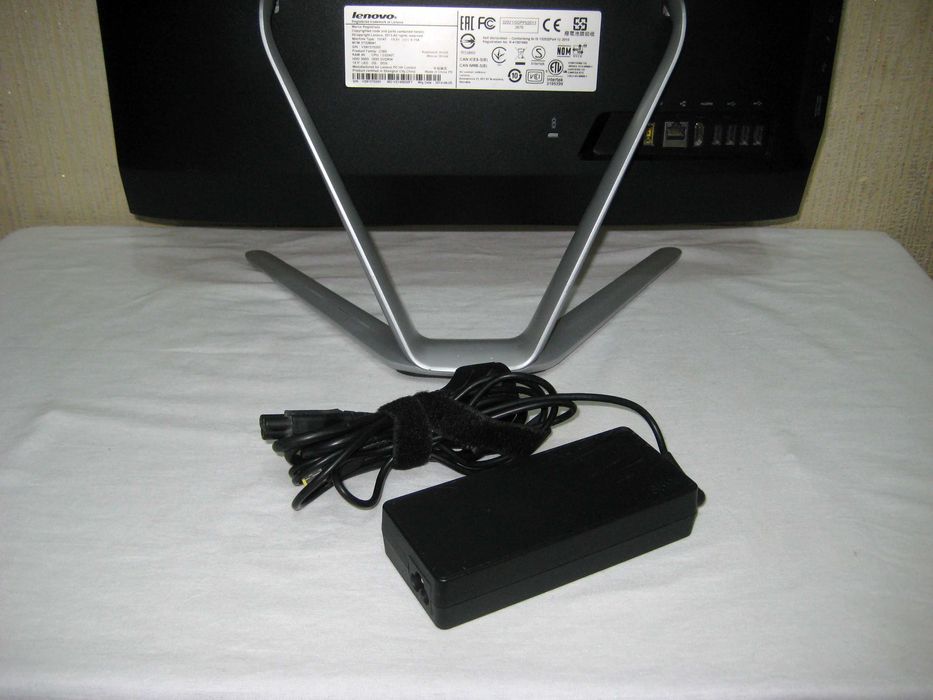 Моноблок Lenovo айби йук яхши ишилидиган холатда !