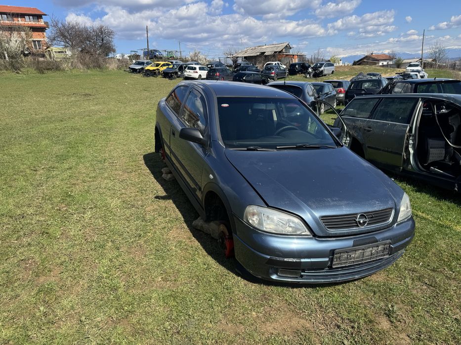 Opel Astra 2.0DTI на части