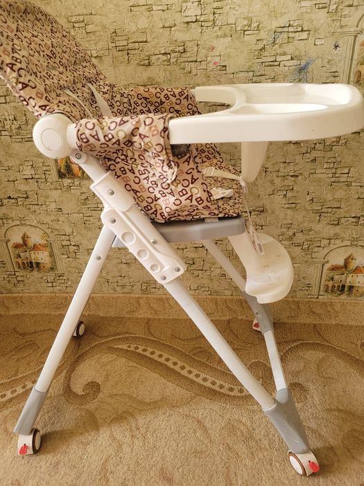 Продам стульчик для кормления
