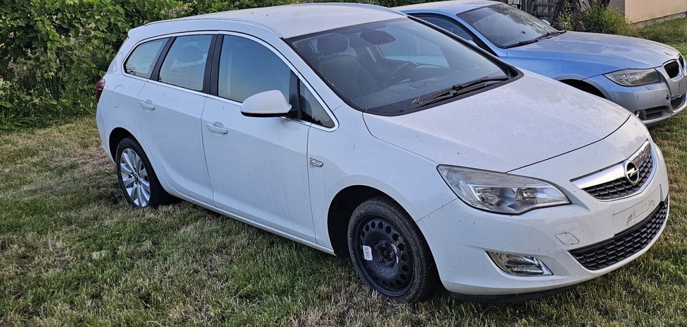 OPEL Astra 2011 — imagine 4