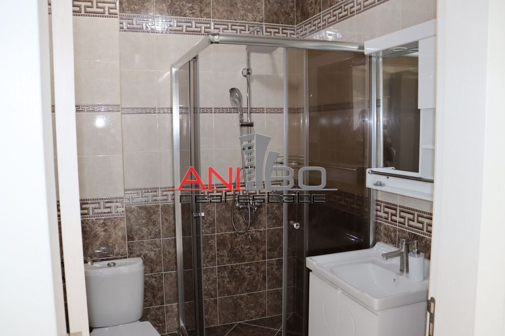 Дава се под наем Многостаен апартамент в Варна, Младост 1 - 320 кв.м за 1500 € - Снимка #8