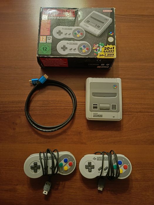 Нинтендо SNES mini