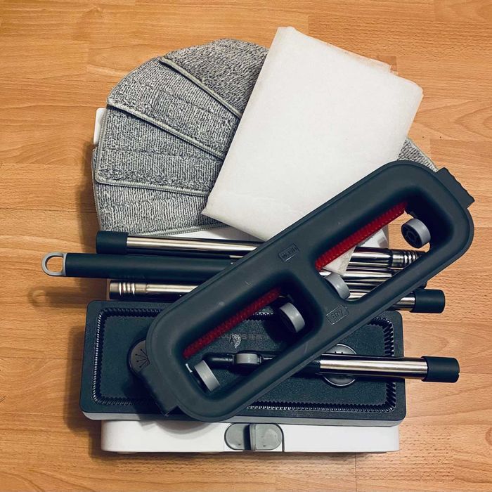 Комплект Нов, за почистване на дома,с моп и кофа-сухо и мокро,тънък