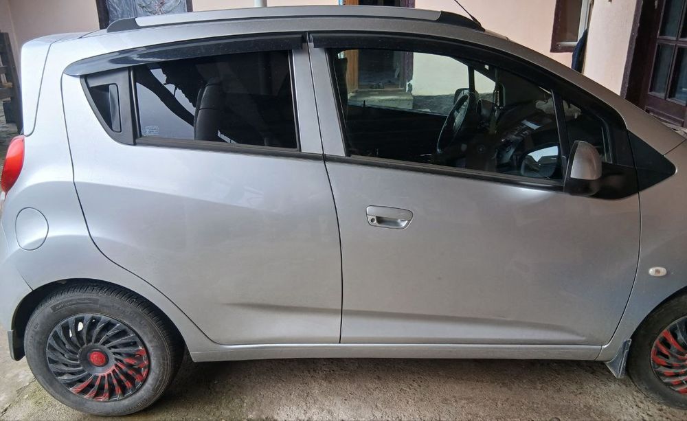 Продается машина Spark