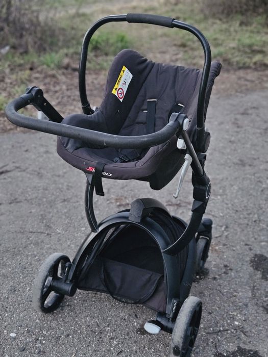 Продам коляску 3 в 1