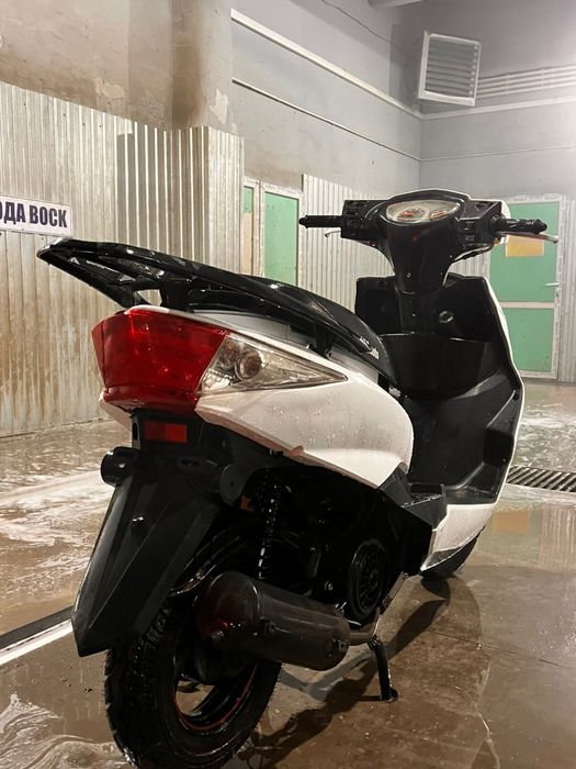 Продам скутер мопед м8