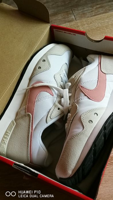 Vind încălțăminte sport Nike