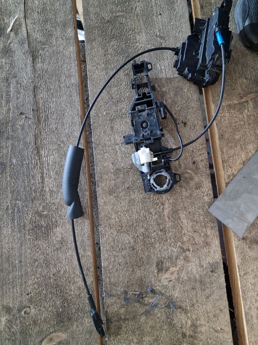 Piese usa dreapta Laguna Coupe geam macara maner incuietoare bandou