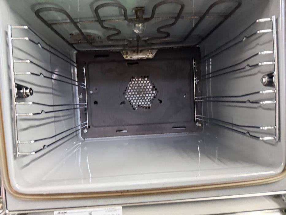 Miele Фурна за вграждане  с  котлони Germany Гаранция