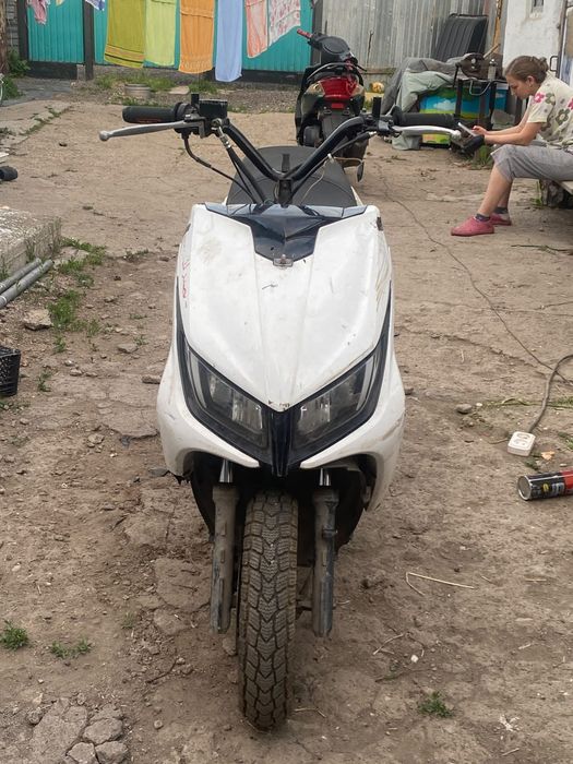 Продам мопед м8 срочно