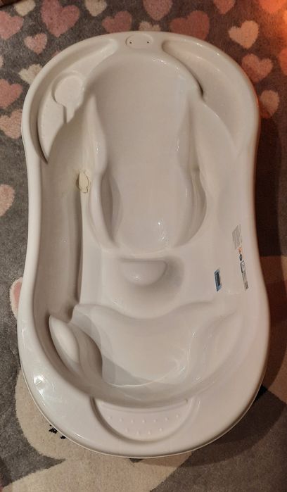 Cada bebe nou nascut cu suport inclus