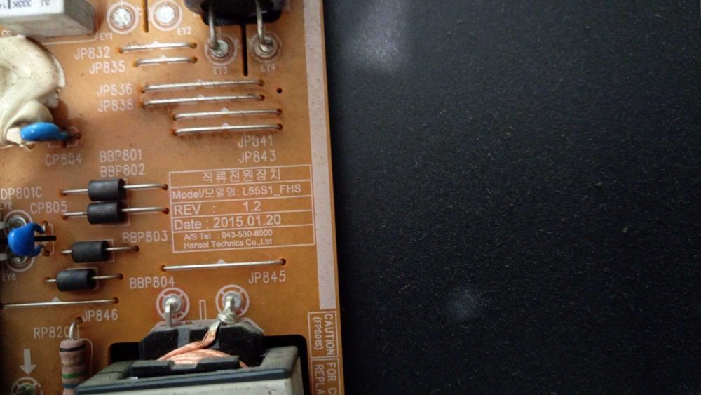 Samsung UE55J5500AW (55")- със счупен дисплей.