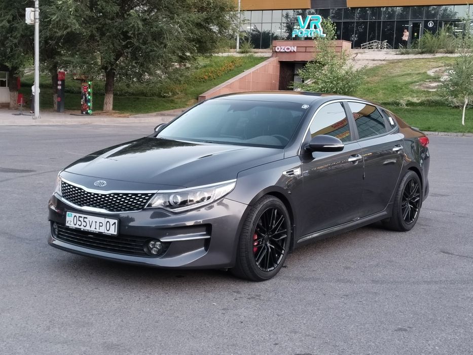 Киа К5 в отличном сост