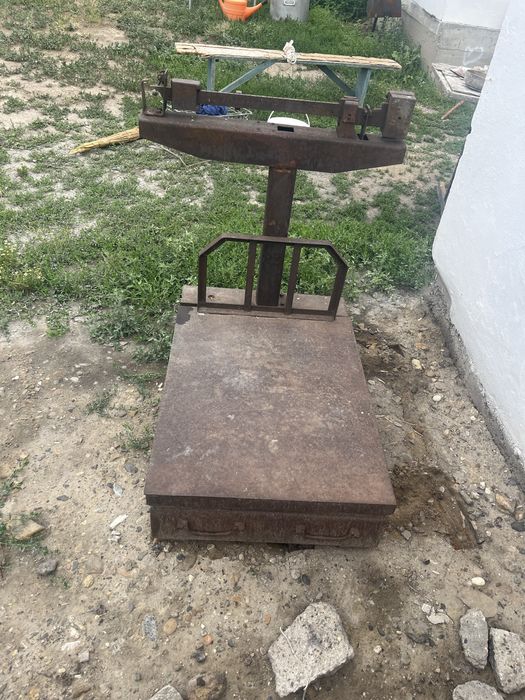 Продам.  весы срочноо
