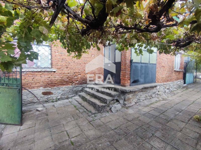 Прекрасна къща в село Узунджово