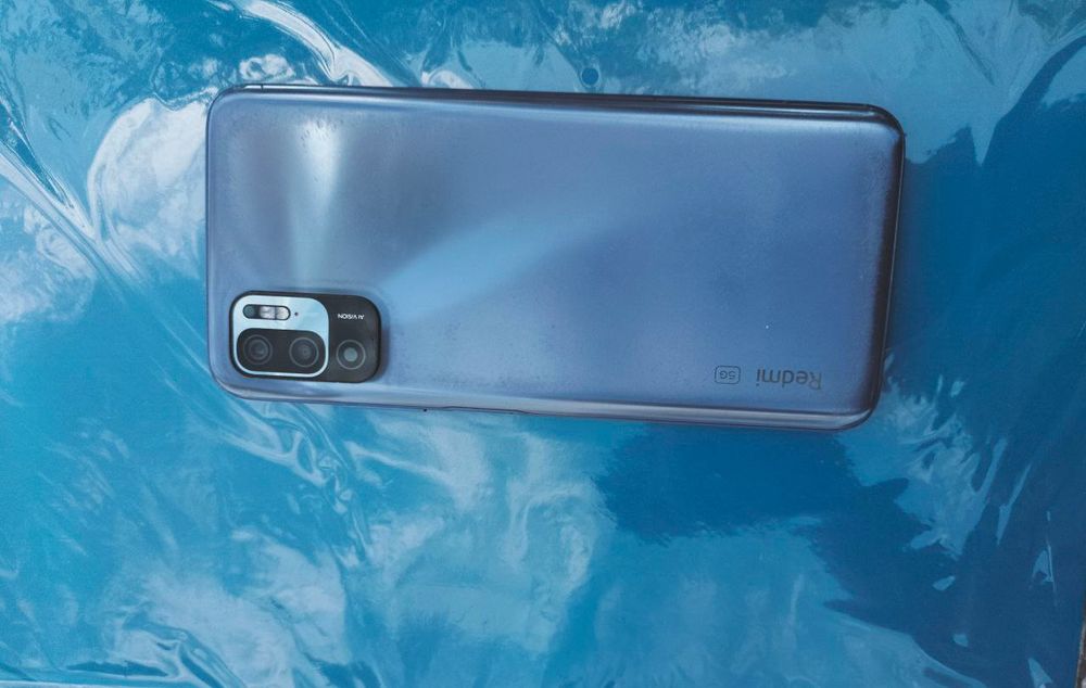 Redmi not 10 128 gb sotiladi.