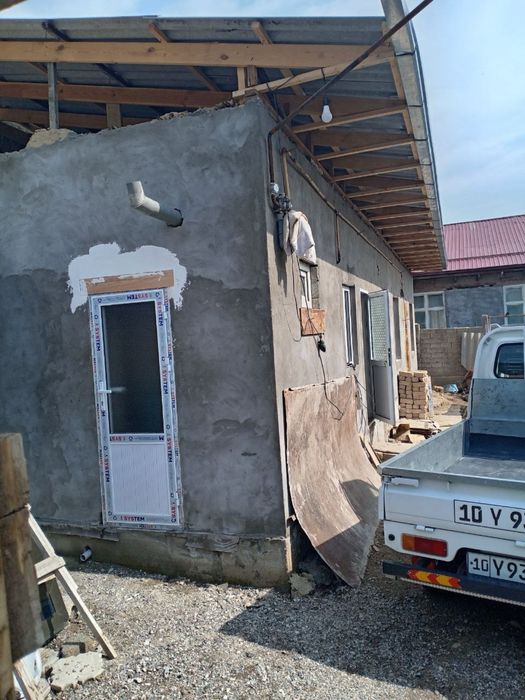 Уй сотилади 2.5сотих Баликчида ориентир рохат пост