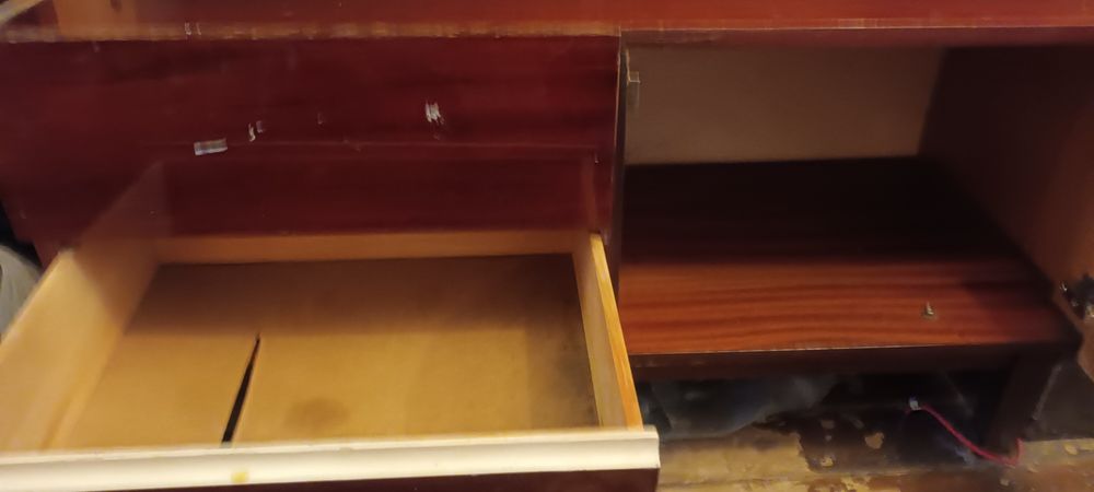 Шкаф для книг и не только