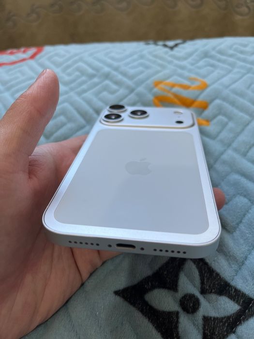 Iphone xr в корпусе 17 про
