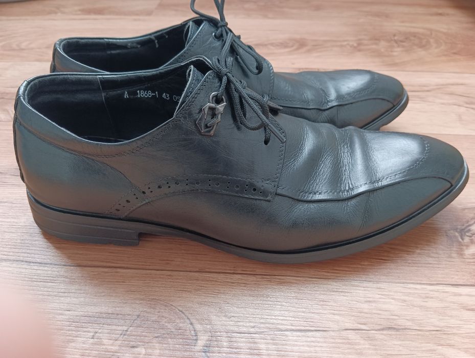 Мужские кожаные туфли