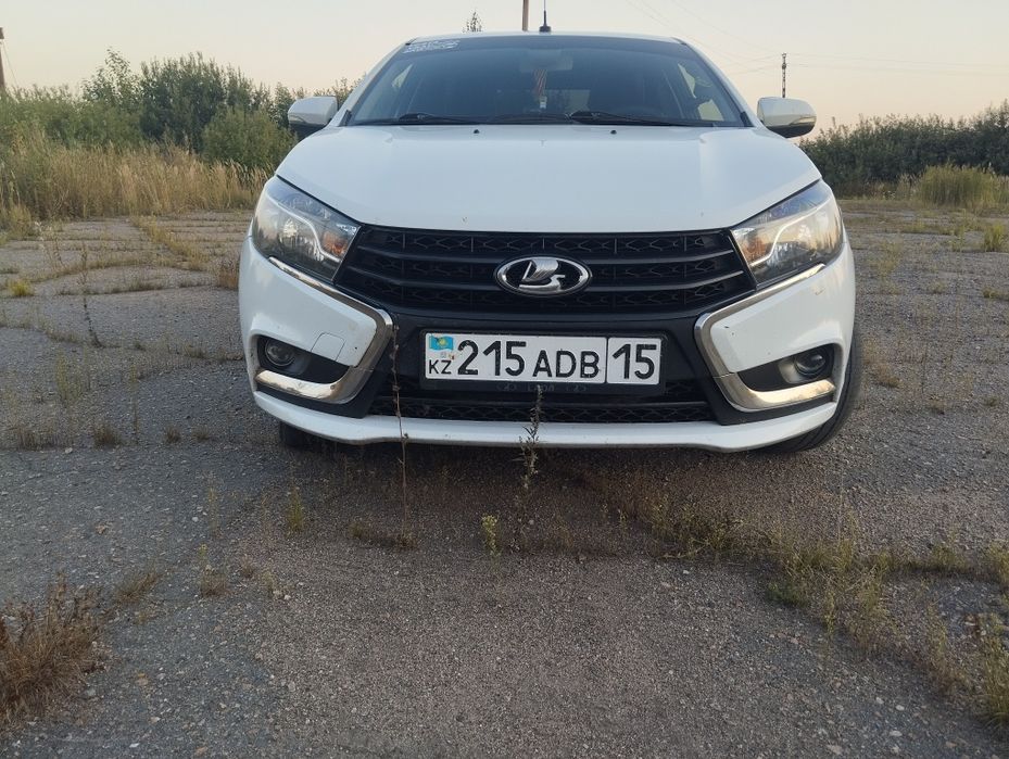 Продам Весту в хорошем состоянии.