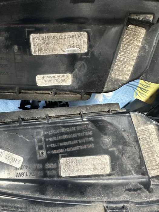 Stopuri stânga dreapta skoda superb 3.v.