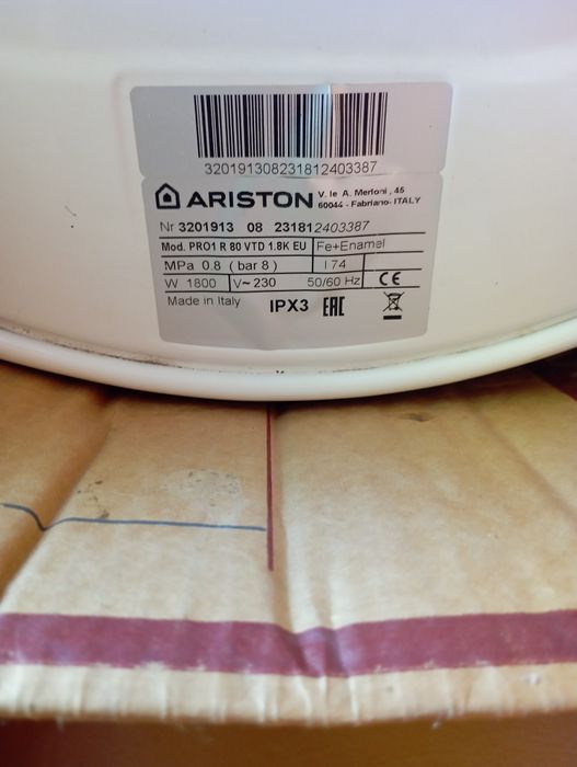 Vând boiler Ariston Pro1R.