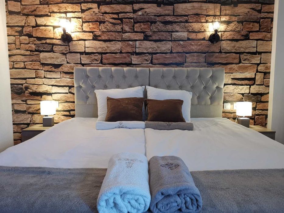 Прелагаме за прдажба уюутен семеен хотелски комплекс гр. Велндрад