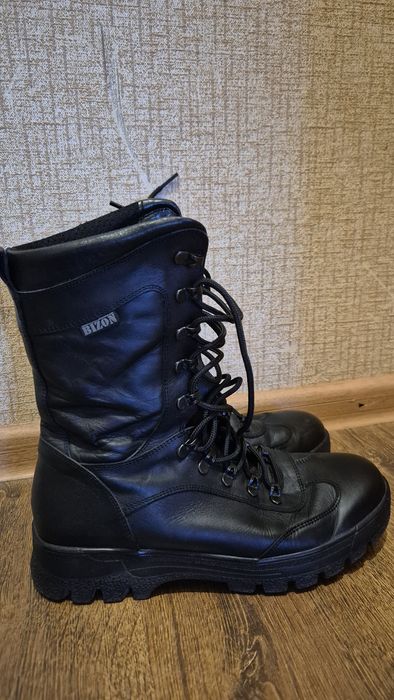 Продам Берцы Bizon