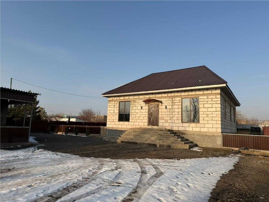 Продам  4 КОМН дом на 9а мкр в черновой отделке 2025 г.п.