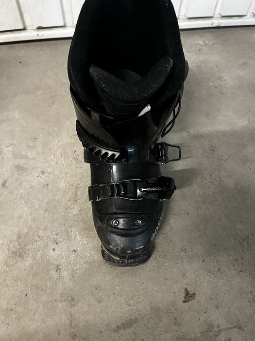 Детски ски обувки, цената е за двата чифта