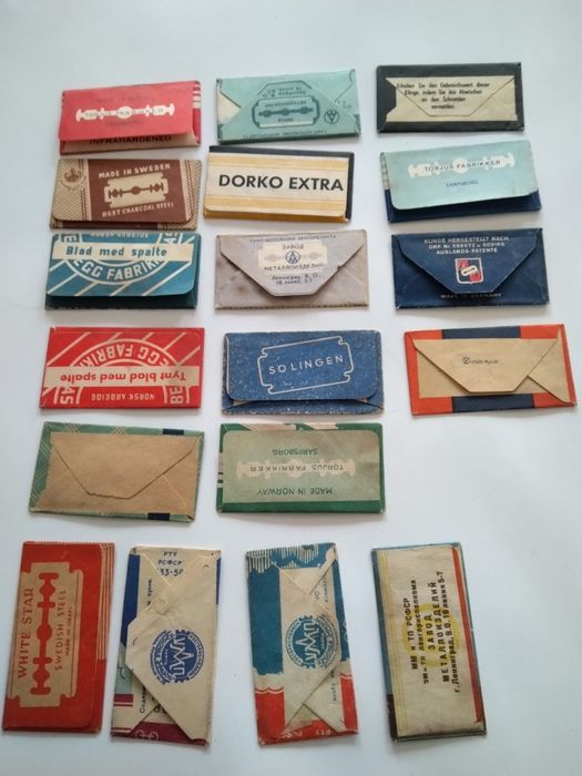 Продавам малка колекция от стари ножчета за бръснене