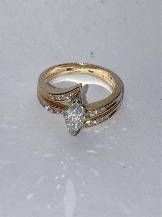 Inel aur cu diamante 0.70ct