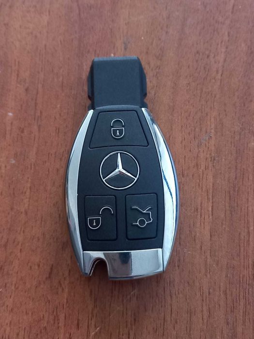 Contact Mercedes W639