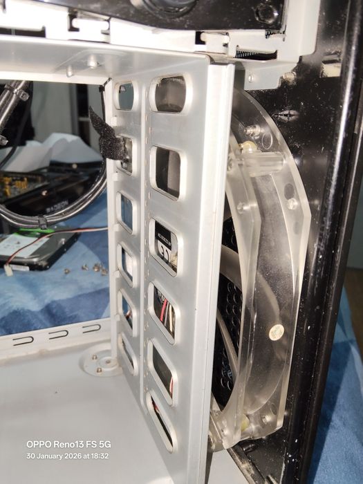 Cooler Master HAF 932  + kraken 240 Black