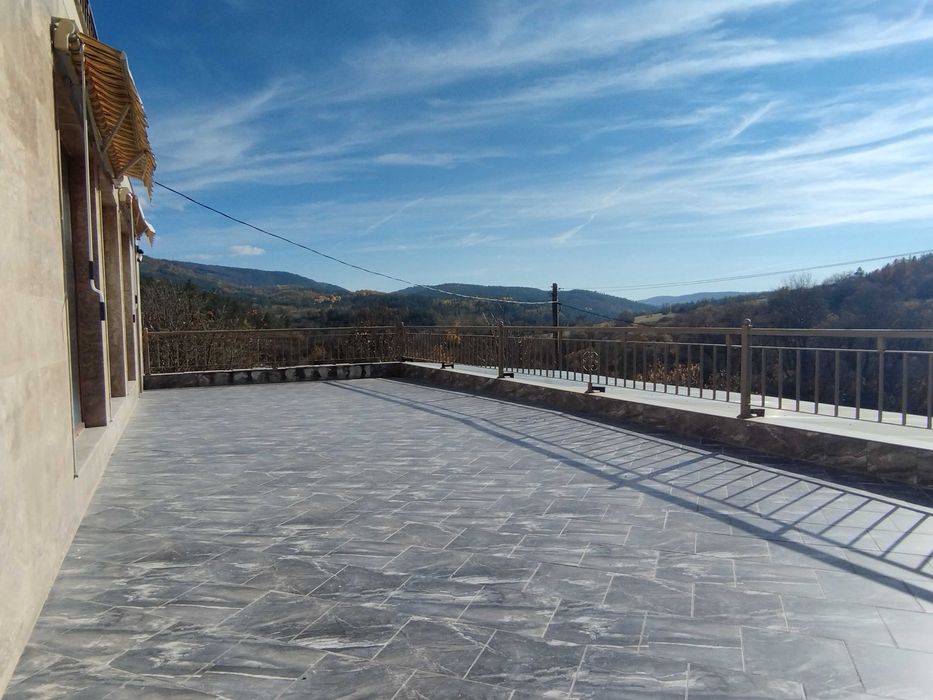 Продава се Къща в с. Горочевци, Област Перник - 820 кв.м за 318 €/кв.м - Снимка #5