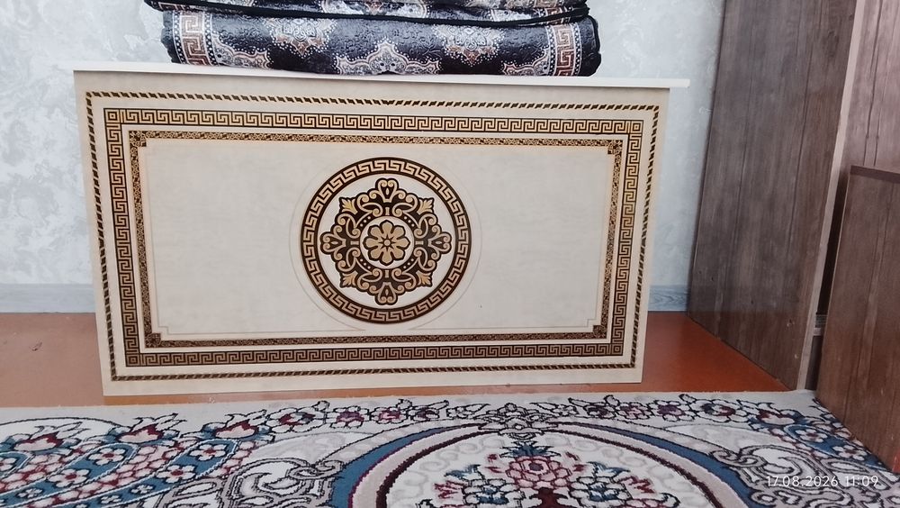 Sandiq rangi chiroyli sifati zoʻr