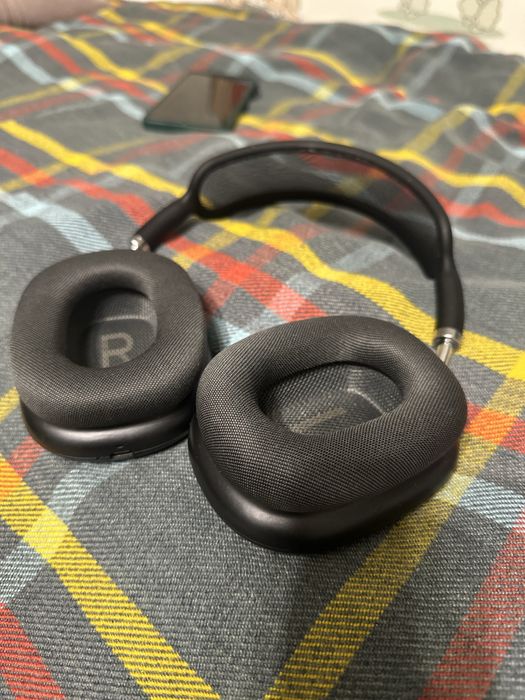 Наушники под Airpods max