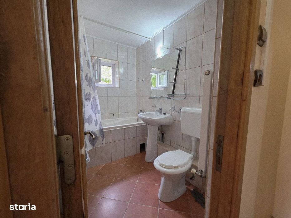 Apartament 2a camere, cu balcon, aproape de centru!