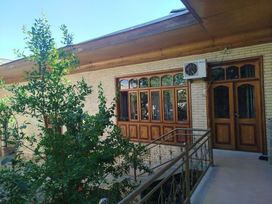 Andijon shahardan Uy sotiladi