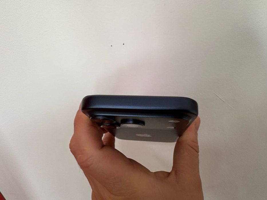 Iphone 17 Pro, Blue, pentru piese