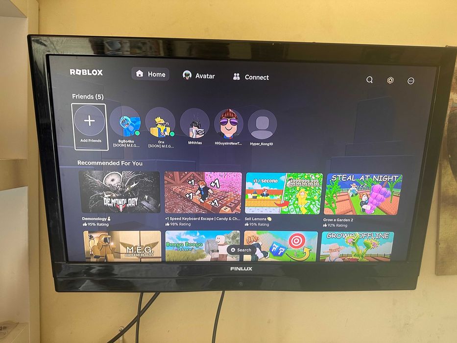 Sony PlayStation 4 Slim SW 13.50 PS4 500 GB + 2 игри и 2 джойстика