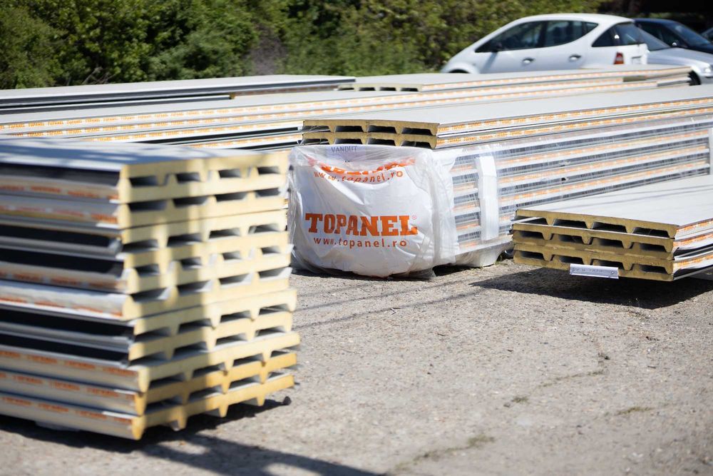 Panouri sandwich perete sau acoperis