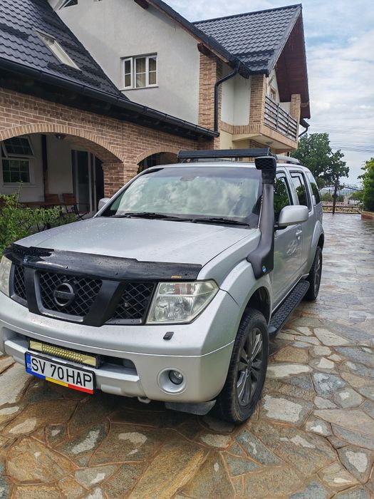 Vand nisan volan dreapta recent  reco opndiționat in stare foarte bună