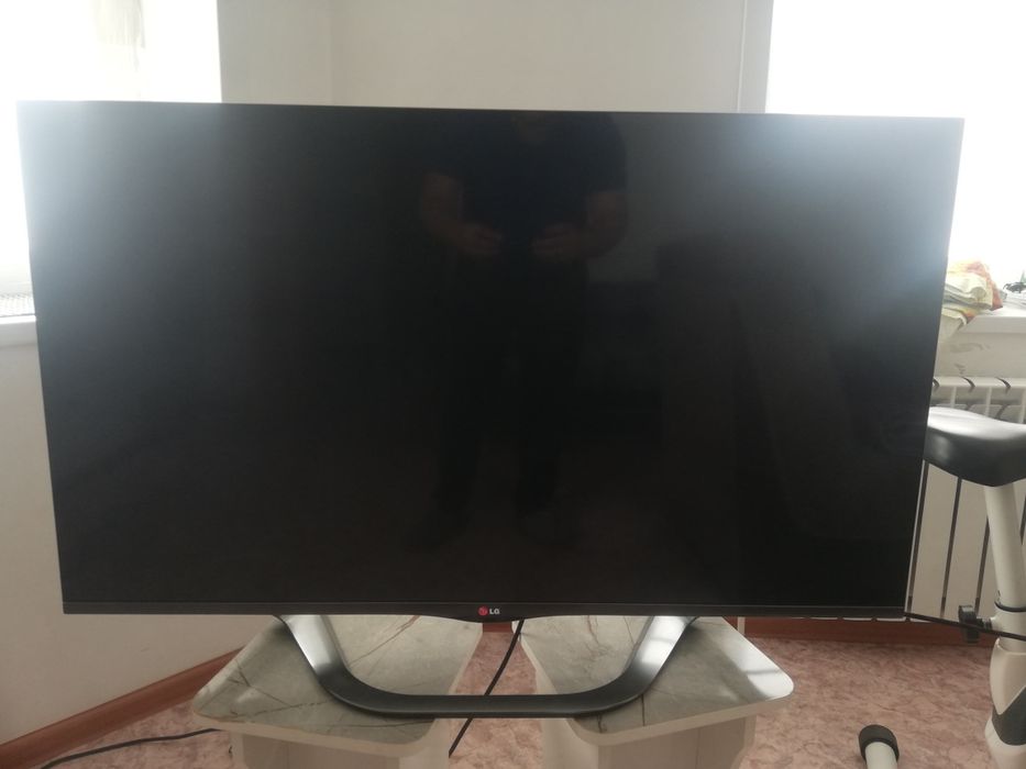 LG 3D Smart TV 47LA690V zb